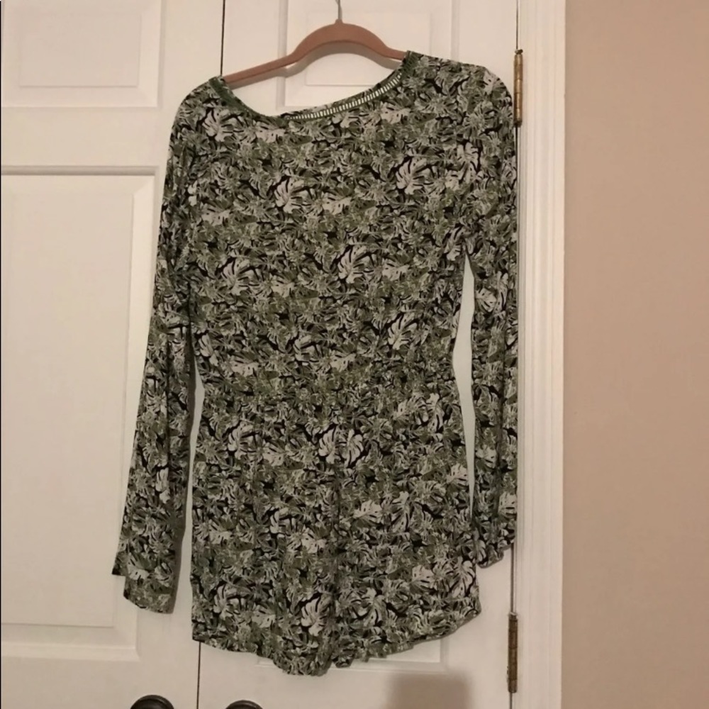 WILLY JAYS FLORAL ROMPER